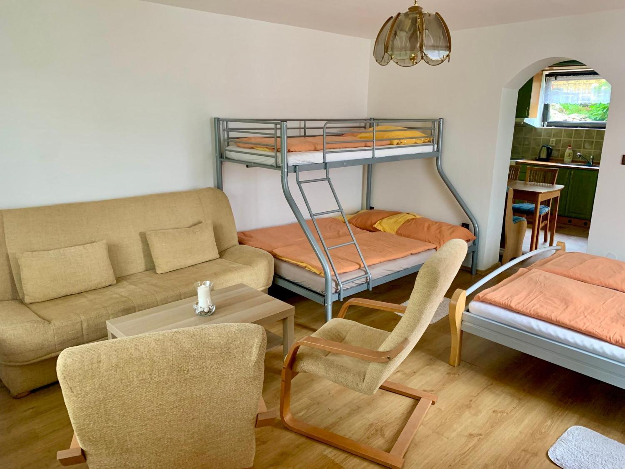 Apartman Daniela Radvanice  Exteriör bild