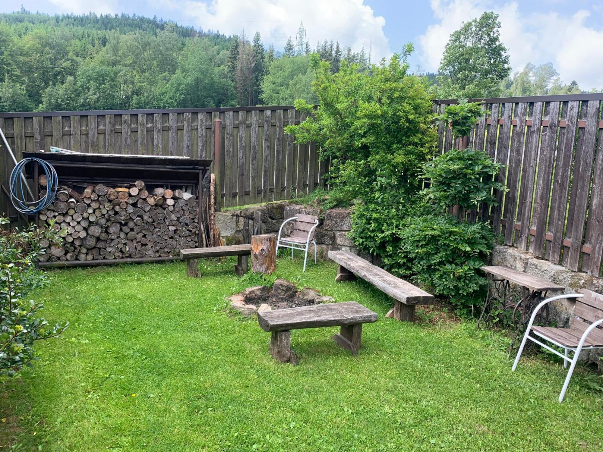 Apartman Daniela Radvanice  Exteriör bild
