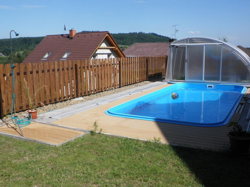 Apartman Daniela Radvanice  Rum bild